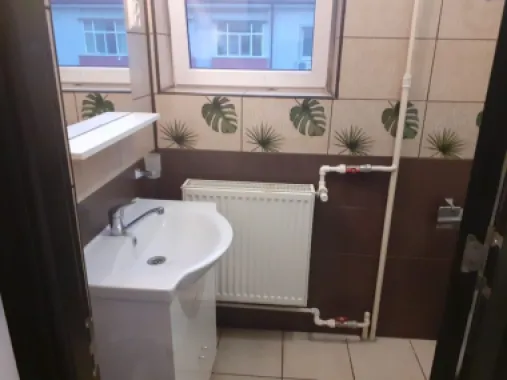 Închiriez apartament cu doua camere