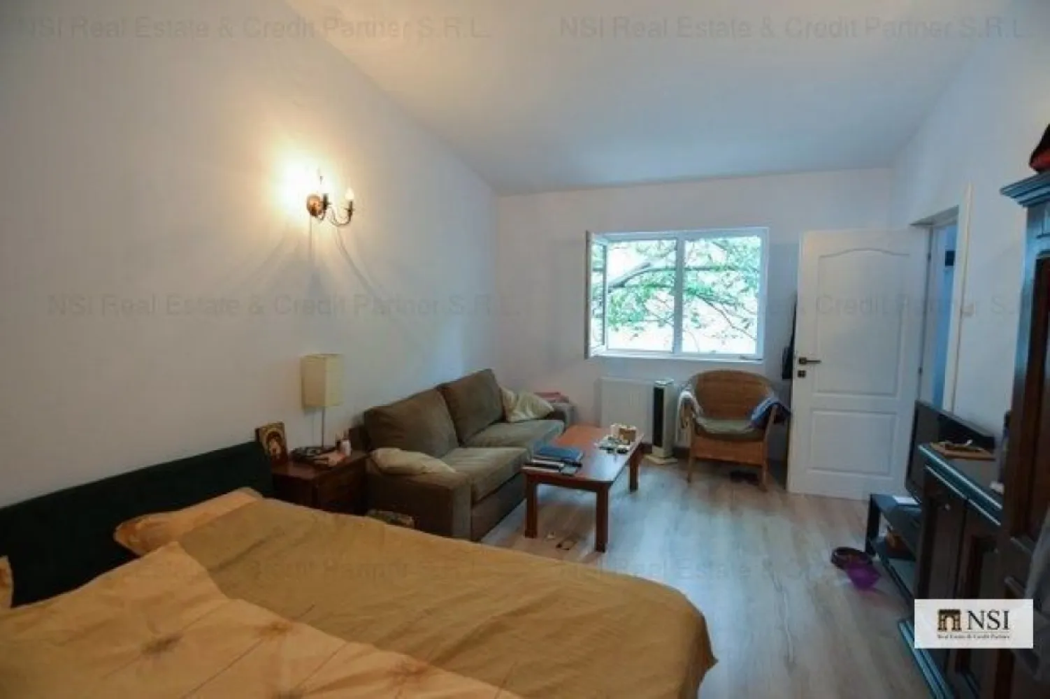 BRASADAS închiriază ap tip penthouse în vila eleganta Cismigiu.