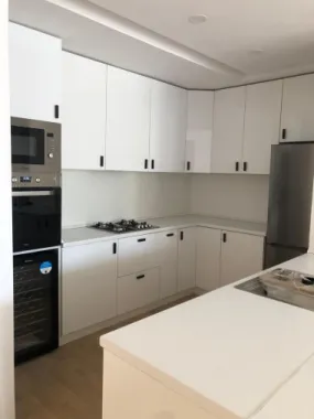 Închiriere apartament 2 camere in bloc boutique Dacia- gradina Icoane
