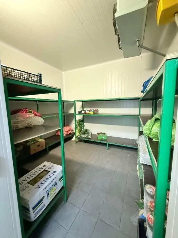Spaţiu comercial de închiriat â€“ Central Otopeni, acces direct din DN1