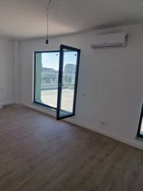 Penthouse la 3 minute de Metrou Mihai Bravu