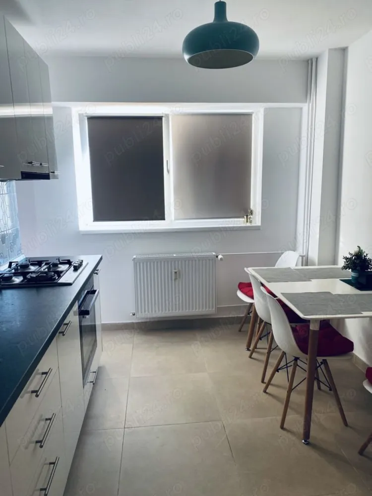 Vanzare - Ap. 3 camere Nerva Traian - Vanzare Apartament de 3 camere, decomandat, 2 grupuri sanitare, in zona Nerva Traian, la o distanta de 2-3 minute de mers pe jos fata de statia de metrou Timpuri Noi. Zona comerciala avand magazinele Lidl,Mega image, farmacii, scoala generala nr. 81, gradinita etc. Suprafata totala imobil fiind de 90 m2. Blocul a fost reabilitat anul acesta (2024), etajul 6 8, contor de gaze individual.