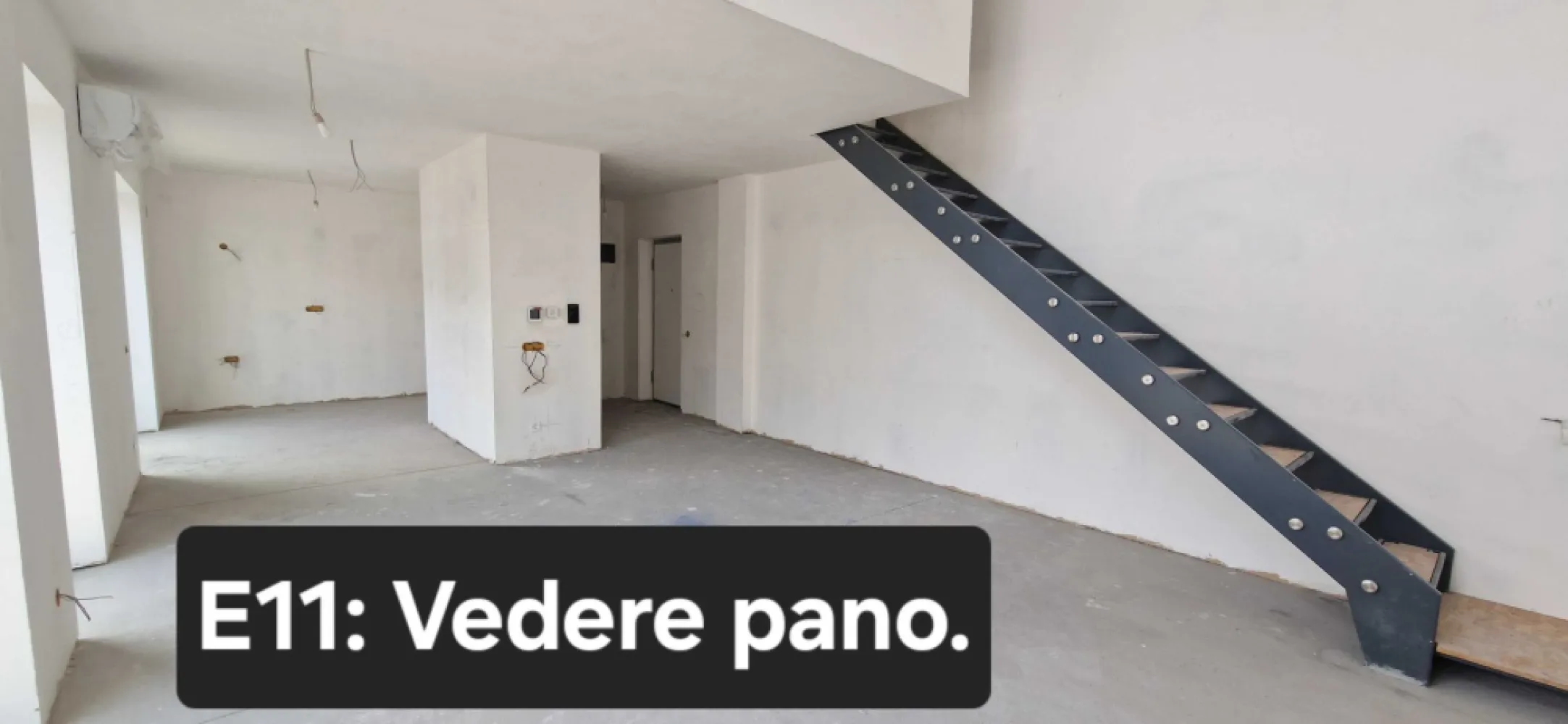Cloud 9 | Aviatiei | Duplex 3 cam | Proprietar | TVA platit - PROPRIETAR Vand duplex cu 3 camere, 3 bai, 2 terase, dispus pe ultimele doua etaje etajul 11: living, bucataria, baie, hol, terasa etajul 12: doua dormitoare, doua bai, hol, terasa Se vinde cum se vede in poze, pentru a va putea personaliza finisajele. Incalzirea se face prin pardoseala la etajul 11, iar la 12 prin calorifere. Suprafata utila a duplexului este de 83 mp + 15 mp cele doua terase. Are 3 ap aer conditionat, system smart home si interfon. PARCARI: Apartamentul se vinde impreuna cu doua locuri de parcare subterane, la nivel -1. Pret/loc: 18000 EUR