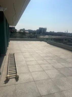 Penthouse la 3 minute de Metrou Mihai Bravu
