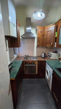 Apartament în bloc interbelic - 3 Camere - 2 balcoane - 203.000 €