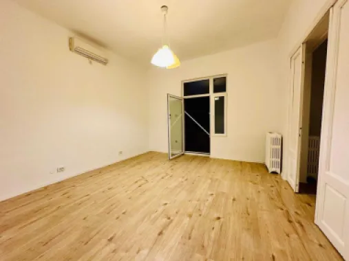 PIATA ROMANA, Proprietar , apartament 3 camere in vila