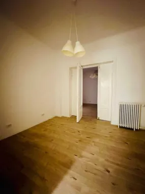 PIATA ROMANA, Proprietar , apartament 3 camere in vila