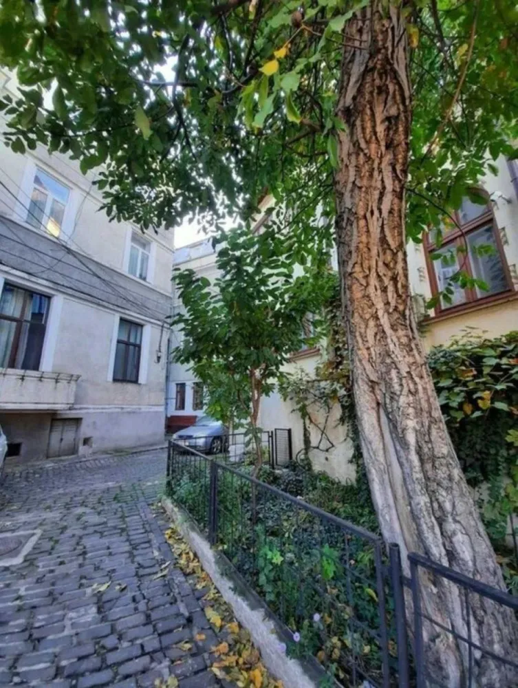 PIATA ROMANA, Proprietar , apartament 3 camere in vila