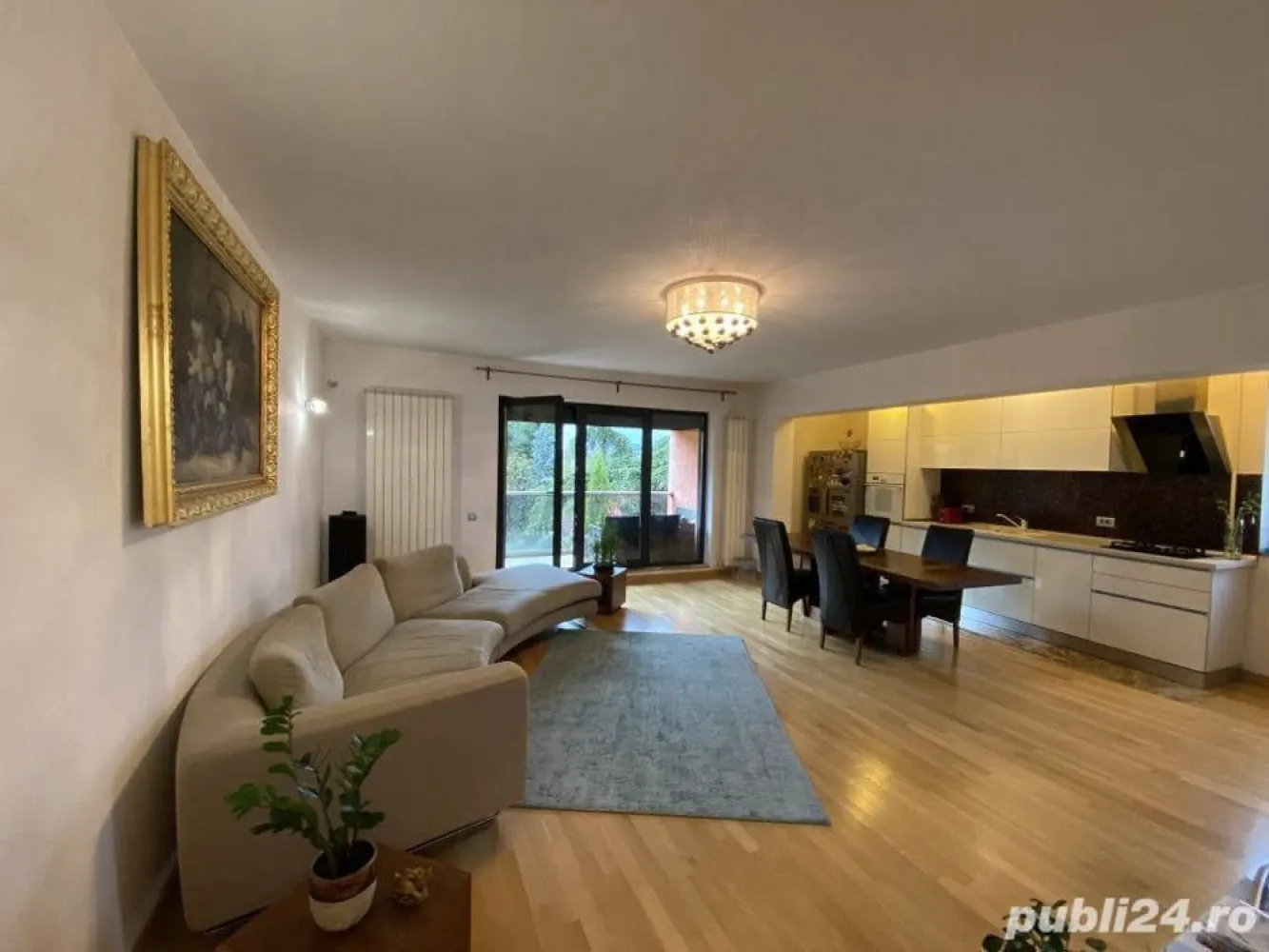 Apartament 3 camere 153 mpc finisaje premium mobilat si utilat in zona de nord - Apartament compus din 3 camere (110mp) si 2 terase (10+10mp) suprafarta totala 130mp utili se vinde mobilat si utilat complet finisaje premium granit italia parchet din lemn masiv, jaluzele electrice toate geamaurile tripan etaj 1 zona de ville. 5 min Ana Tower. Strada Susița nr 17.