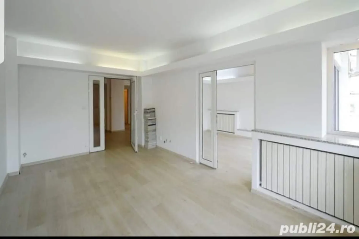 Apartament Central Unirii - Se vinde apartament central situat pe Bulevardul Unirii 63, suprafața apartamentului este de 102mp fiind situat la etajul 1 al blocului. Pentru vizionari și mai multe detalii răspund la mesaje.