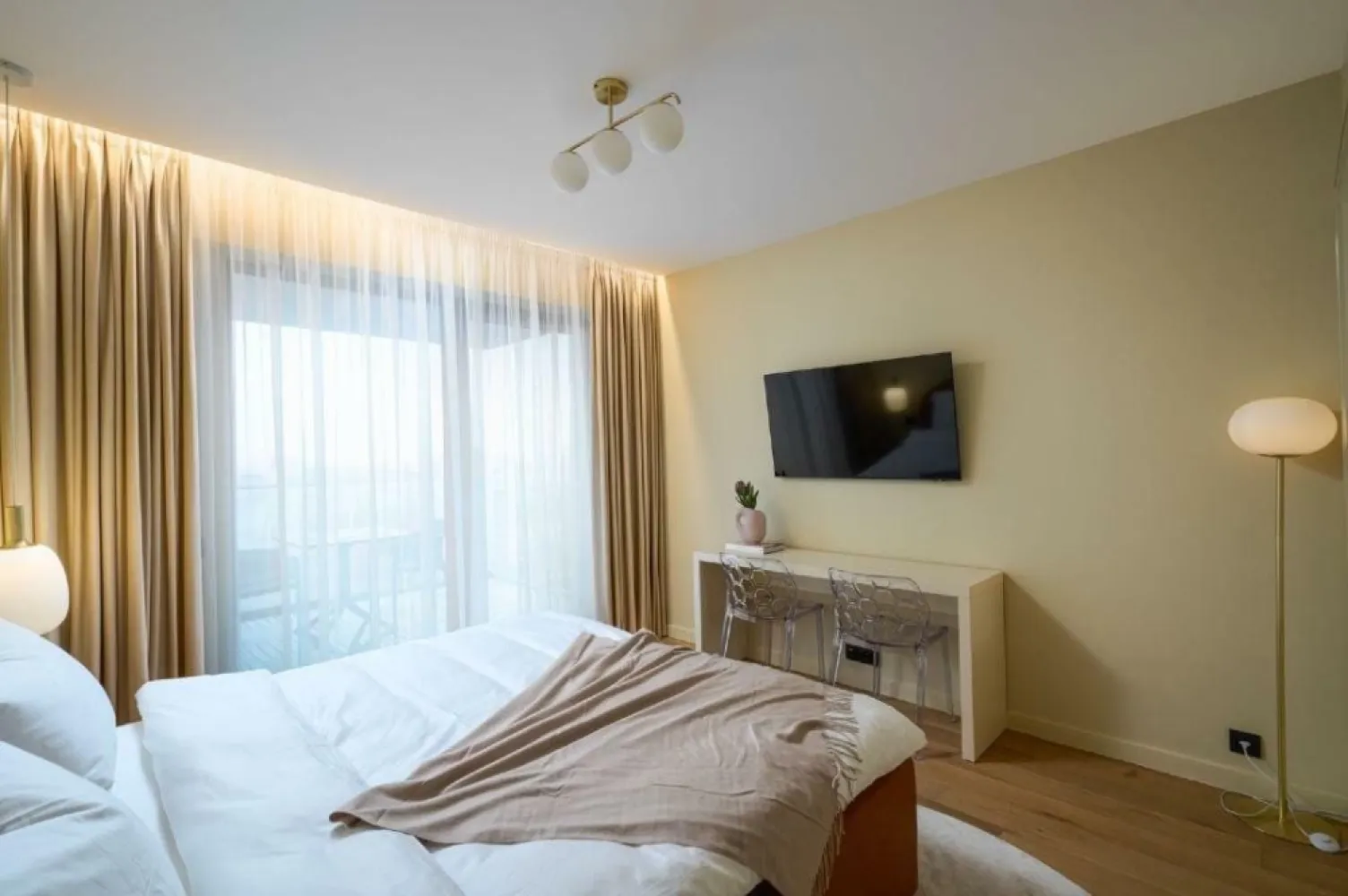 One Herastrau Towers | Apart. 3 camere | Proprietar | Mobilat | 2 Locuri Parcare