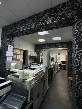 Vanzare Centru de copiere complet echipat, lângă facultatea Ase Romana