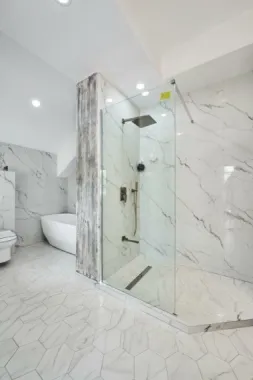 Casa noua de vanzare in Iasi, zona Sorogari, cu vedere catre lac.