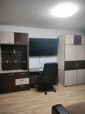 Proprietar închiriez apartament cu doua camere in zona Teiul Doamnei