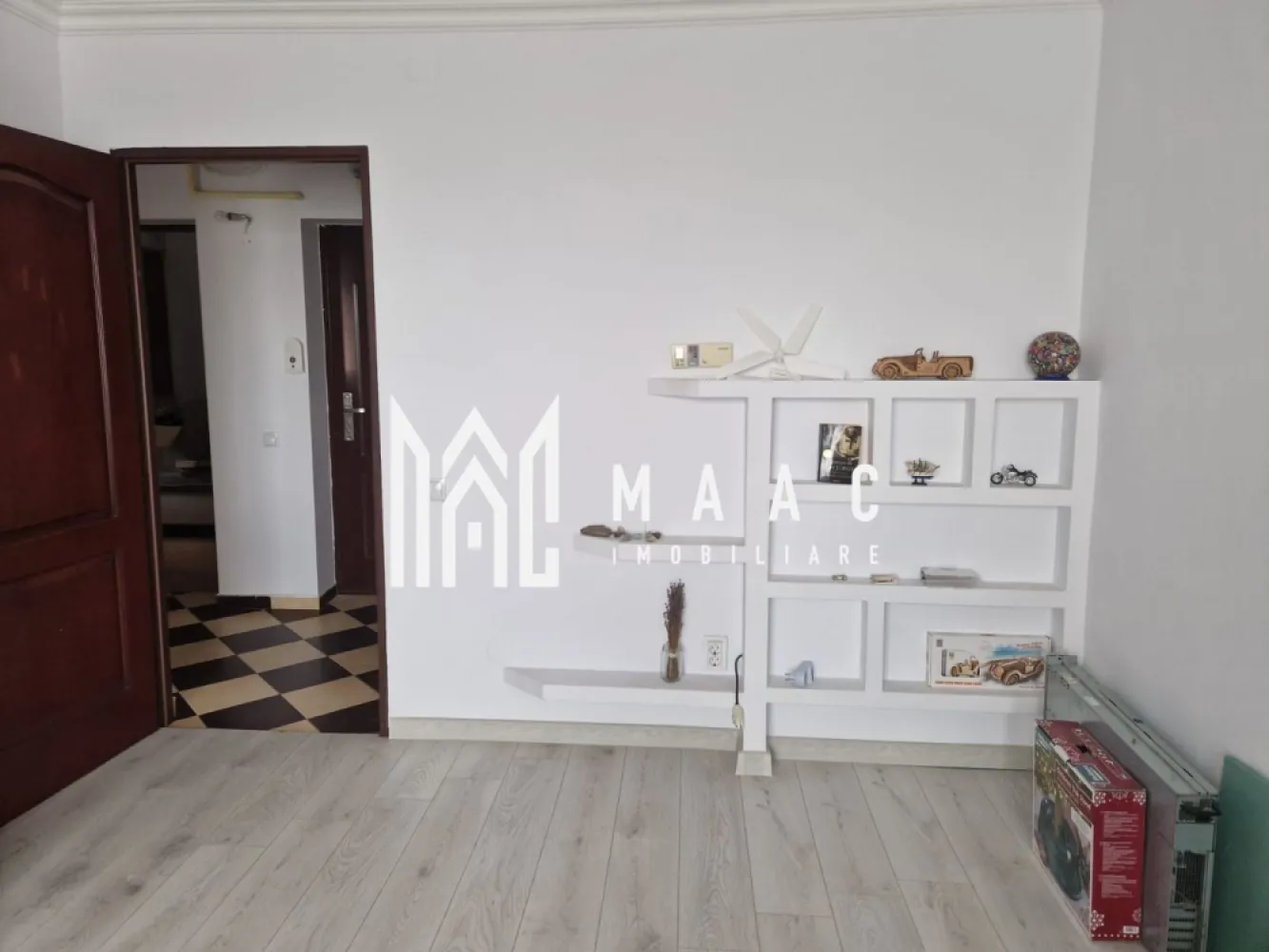 Apartament 3 camere I etaj 2/4 I Cisnadie