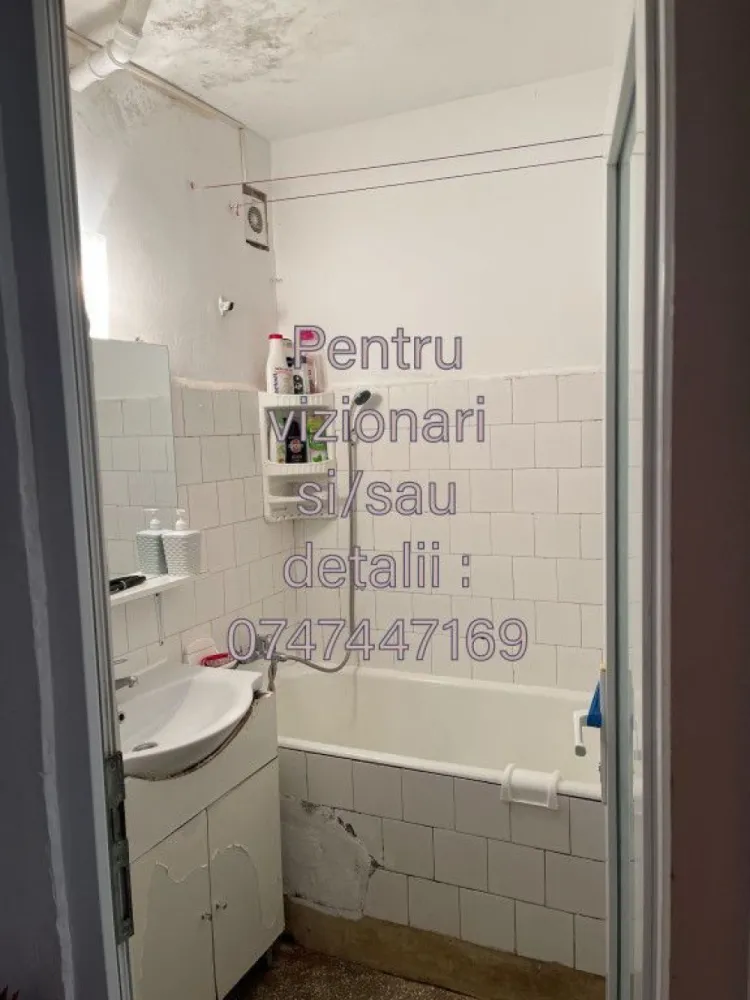 Apartament 4 camere Apusului - Apartment 4 camere cu 2 bai ( baie + wc de serviciu) , confort 2, pe strada Apusului sector 6. Suprafata 59,58mp conform releveu. Etaj 8 din 10 , bloc dat in folosinta in 1972. Parchet, geamuri termopan, usi termopan la bai. Balcon inchis cu rama din cornier. Aer conditionat in sufragerie. Boxa pentru depozitare in subsolul blocului. Vis a vis de bloc este statia de autobuz Aragonitului , liniile 106 si 178. Blocul se afla la 15 min de metrou Gorjului/Pacii. In apropiere sunt scolile nr 198 si 160, magazine ( profi, mega image), piata Apusului, farmacii, policlinica Apusului. Accept plata si prin credit bancar.