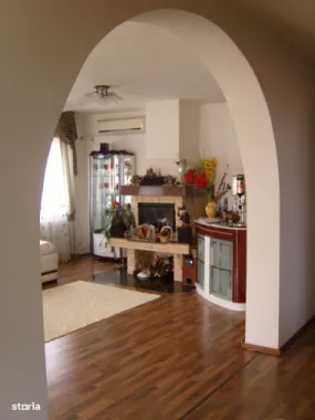 spatiu comercial/clinica/camin de batrani