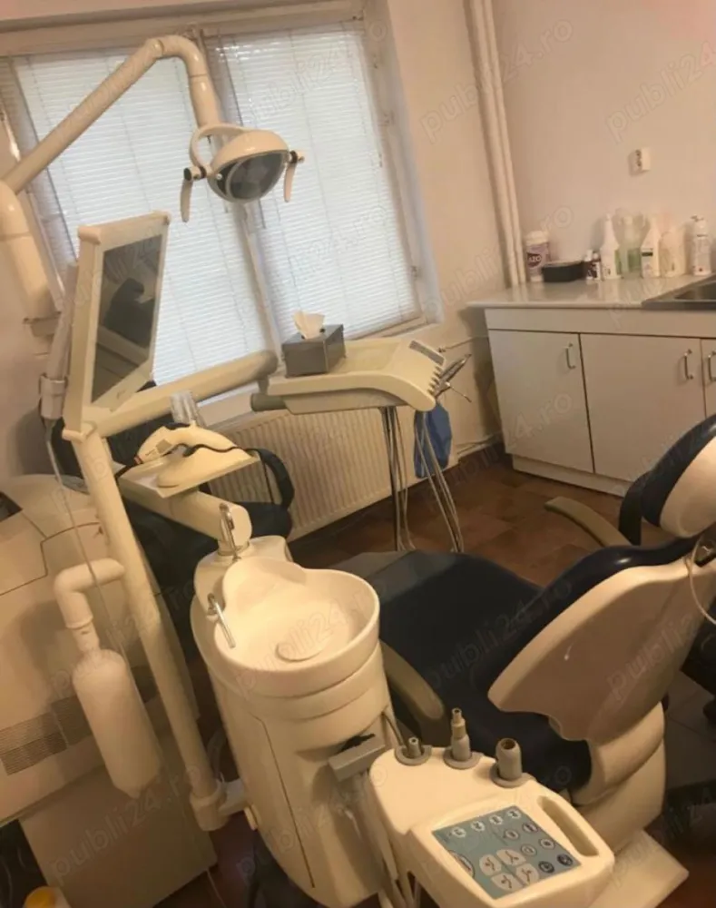 Vand cabinet stomatologic pe Calea Moșilor in București - Vand cabinet stomatologic cu un unit, complet utilat care funcționează de peste 25ani intr-o garsoniera, cu suprafața construita de 40mp, modificata cu autorizație de construcție,in Bucuresti, aflată la parterul unui bloc situat pe Calea Moșilor, inclusiv firma cu avizul de funcționare și contracte pentru utilitati etc (posibil doar spațiu și firma, fără mobilier, aparate si instrumentar).