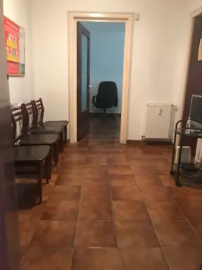 Vand cabinet stomatologic pe Calea Moșilor in București