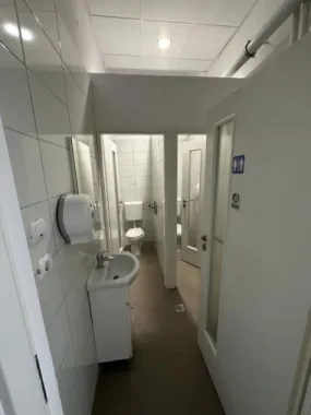 PROPRIETAR vand spatiu comercial pe Stefan Cel Mare