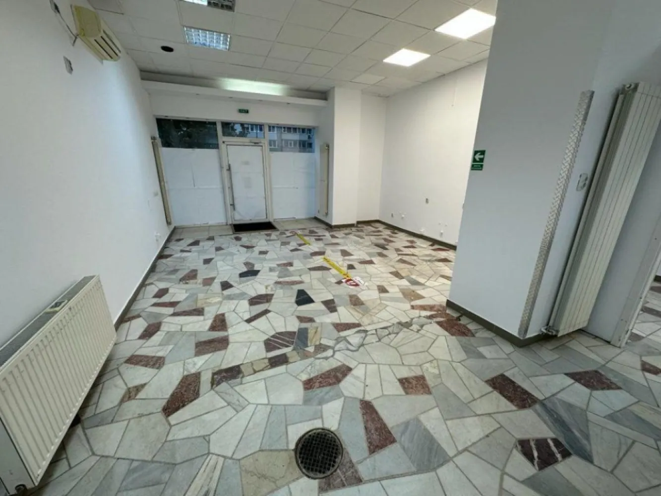 PROPRIETAR vand spatiu comercial pe Stefan Cel Mare