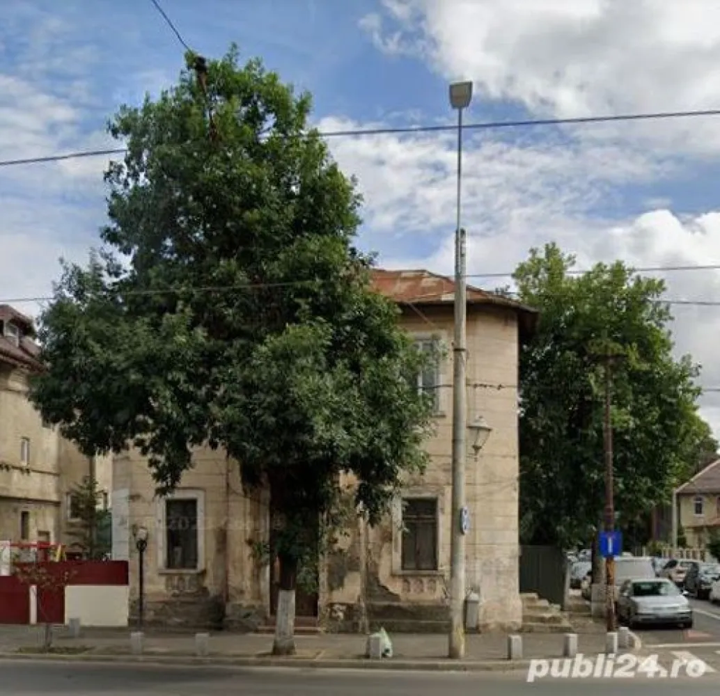 Imobil (spațiu comercial și apartament) de vânzare, Calea Șerban Vodă, București - Vând imobil în casă, pe Calea Șerban Vodă, excepțional poziționat, lângă parcul Carol, compus din: - Spațiu comercial cu suprafața de 140 mp situat la parter; - Apartament cu cu suprafața de 31 mp mp situat la etajul 1, deasupra spațiului comercial; - Pivniță cu suprafața de 9 mp