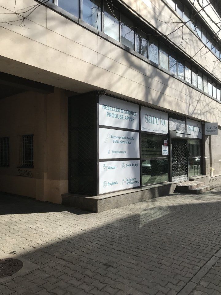 Proprietar vand spatiu comercial
