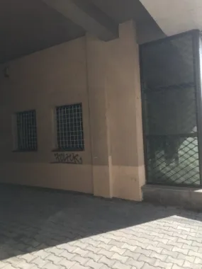 Proprietar vand spatiu comercial