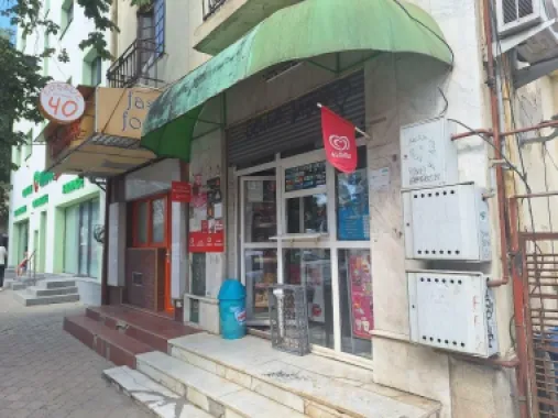 Vand 2 spatii comerciale alaturate, 40mp fiecare p+s , Bdul George Cosbuc