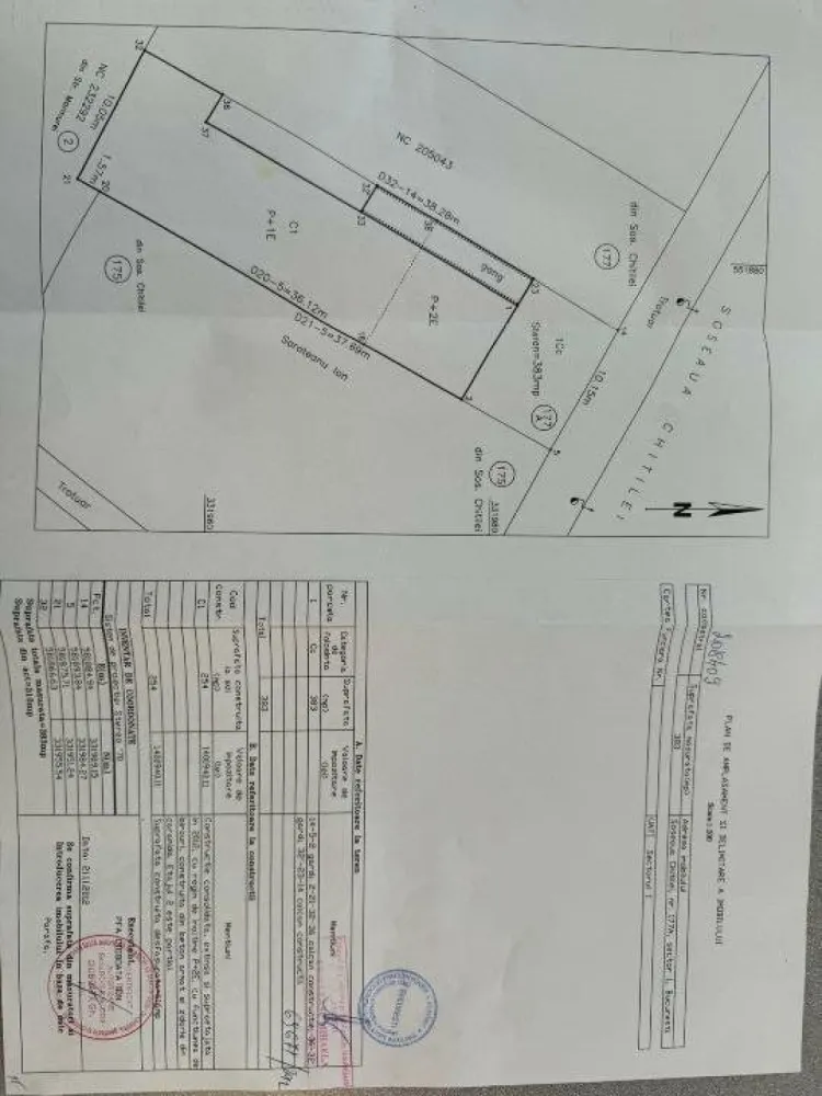 Cladire noua birouri cu spatiu de expunere, P+2, 466 mp util, Sos. Chitilei S1 - Vindem imobil nou format din parter + 2 etaje si curte, ideal pentru firme care au necesar de spatii de expunere si birouri. Imobilul este situat stradal, pe Sos. Chitilei 177 A, sector 1. Dispune de parter cu suprafata totala de 192 mp, din care 74 mp spatiu de expunere; Etaj 1, cu suprafata totala de 237 mp, din care 117 mp spatiu de expunere; Etaj 2, cu suprafata totala de 67 mp, din care 61.5 mp spatiu de expunere si terasa circulabila in suprafata de 62 mp. Imobilul este construit in anul 2012 si dispune de: - Curent trifazic; - Gaze, centrala proprie; - Apa curenta; - Instalatie de alarma; - Internet prin fibra optica; - Centrala telefonica.