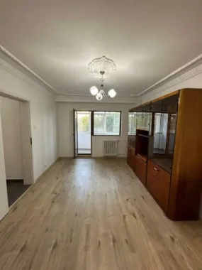 Vand apartament 4 camere Drumul Taberei Valea Argesului 2