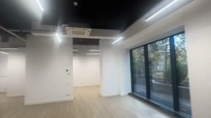 Inchiriez spatiu comercial