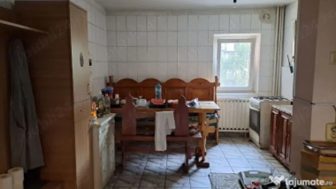 Aapartament 4 camere de vanzare in Bucuresti