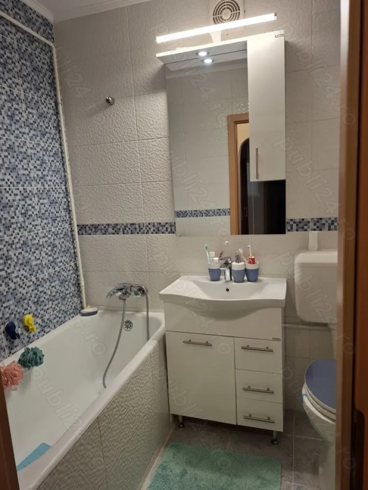 Apartament 4 camere, decomandat, 80.94 mp