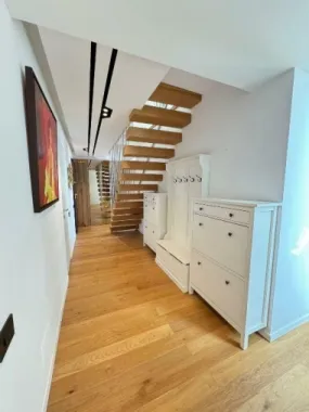 Superb duplex cu 4 camere şi terase mari