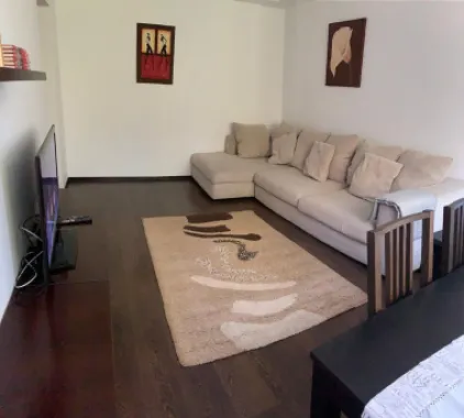 Vând apartament 4 camere