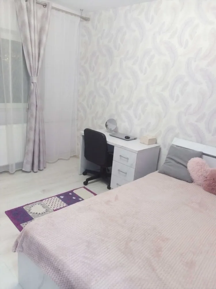 Apartament 4 camere,strada Almasu mic