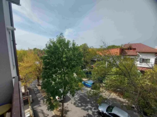 Apartament 4 camere - 3 dormitoare in Zona Urbana Bucurestii Noi