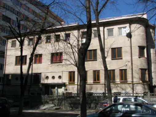 9 camere, Bd. Ferdinand, langa metrou Iancului