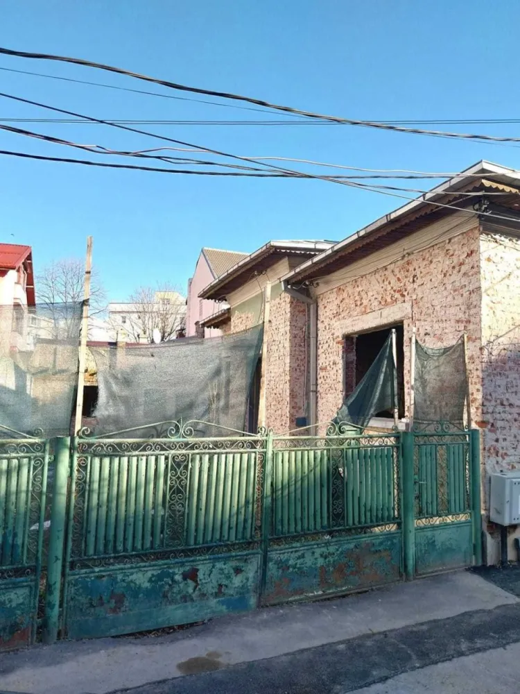 Casa de vanzare Mall Vitan cu teren 245 mp
