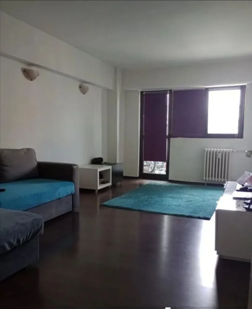 4camere decomandat ,3balcoane , stradal - B- DUL ALEX.OBREGIA 25 STRADAL ,3 BALCOANE VEDERE EST - SUD - VEST AN CONSTRUCTIE 1983 94 mp utili reabilitat in 2020 Piata straduintei Et 6/10 ,proprietar A fost renovat total in 2010 ,PROPRIETAR