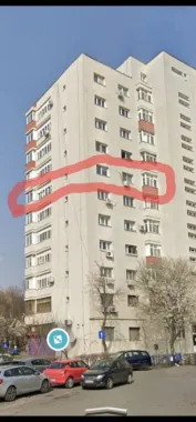 4camere decomandat ,3balcoane , stradal