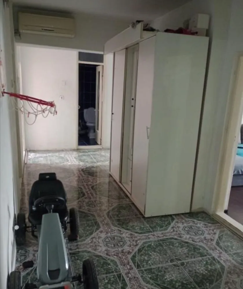 4camere decomandat ,3balcoane , stradal