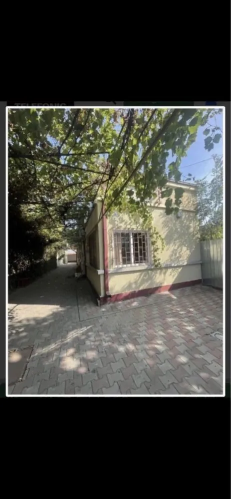Casa de vanzare bucuresti sector 5 - Vand casa parter teren ,280mp,deschidere 12m,90mp utili casa are 4 camere ,bucatatie baie hol spati de depozitare garaj toate utilitatile zona salaj
