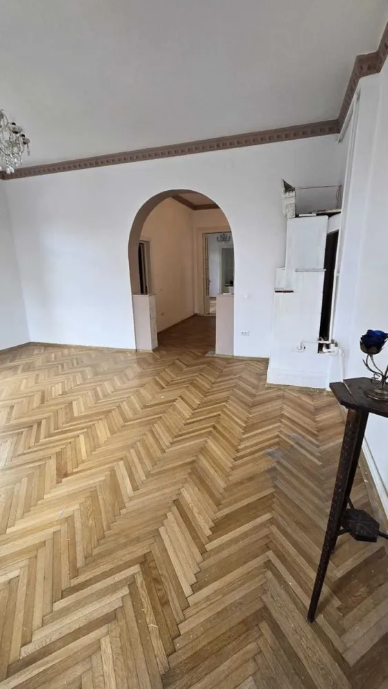 Apartament 4 camere Ferdinand Pache Protopopescu - Pache,Școală Iancului,apartament 4 camere,120 mp utili,2/2+pod,camere înalte,centrala proprie,singur pe nivel.