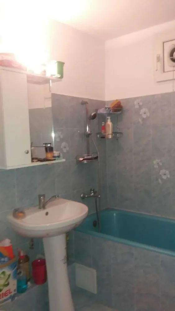 VANZARI apartamente 4 camere
