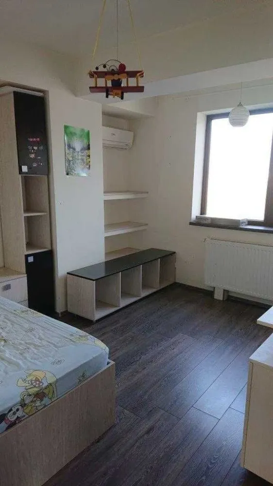 Apartament 5 camere 13 Septembrie
