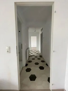 Ag BRASADAS vinde apt 2 cam Botizului 60 mp etaj4.