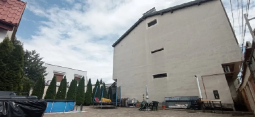 Casa unifamiliala pretabil sediu firma în cartierul Vatra Luminoasa