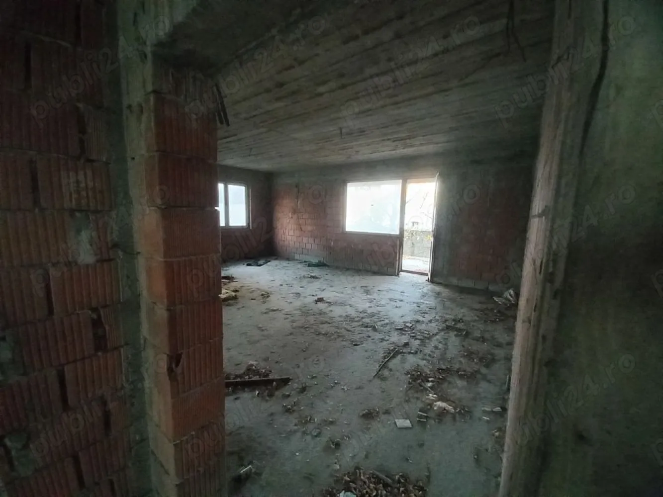 Casa Stradal Sos. Andronache 750m Construiti D+P+E+M